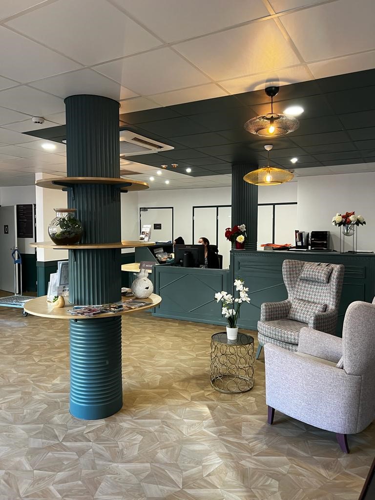 L'Amirauté (ex La Roseraie 83)